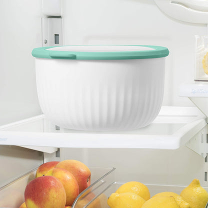 Plastic Food Prep & Storage Bowl with Airtight Lid – 4 Qt, Light Gray